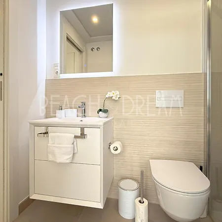 Lovely With Incredible Views - Fantastic