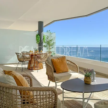 Lovely With Incredible Views - Fantastic Apartment